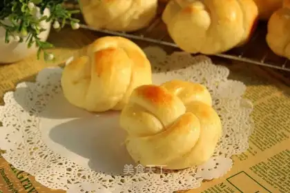 Coconut cheese bread