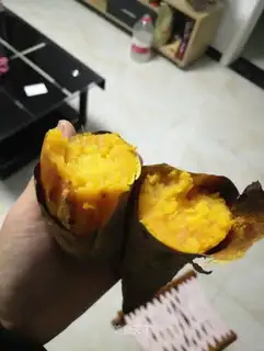 Roast potatoes