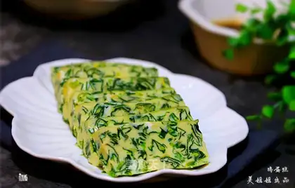 A spinach chicken cake