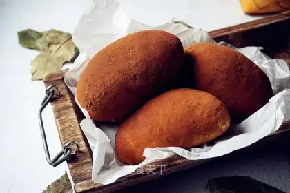 Red sugar, red potato bread