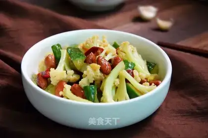 Three cuisine