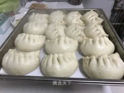 Cream mushroom meat buns
