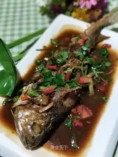 Honey sauce and yellowfish