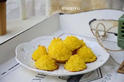 The baby cookie potato tower