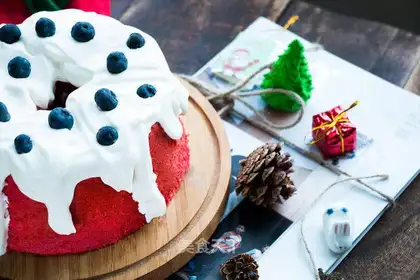 Red velvet cream cake