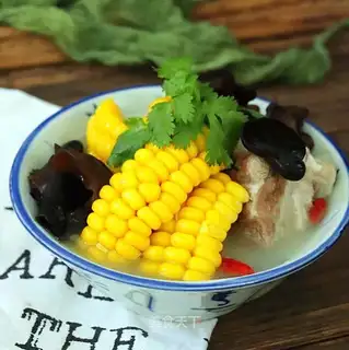 Chestbone corn ear soup