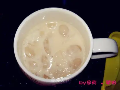 Iced milk tea