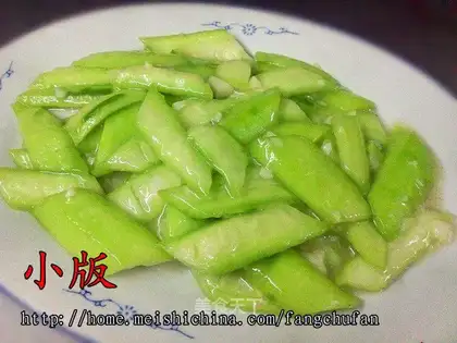 stir-fried loofah with garlic