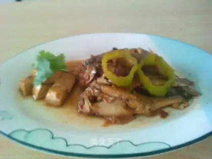 Stewed tofu with small yellow croaker