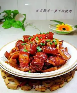 Braised pork with dried bamboo shoots