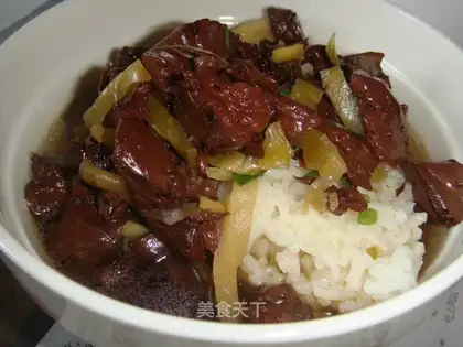 Sesame oil pig blood soup