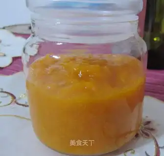 Homemade apricot paste