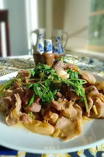 stir-fried mushrooms with chicken kidney