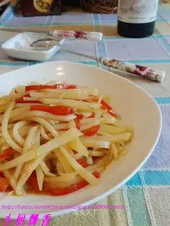 Sliced potatoes