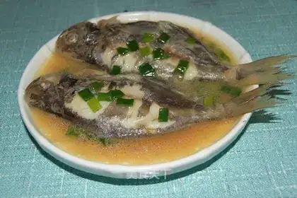 Boiled fried pomfret
