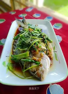 Steamed sea fish