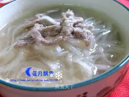 Beef with shredded radish with vinegar