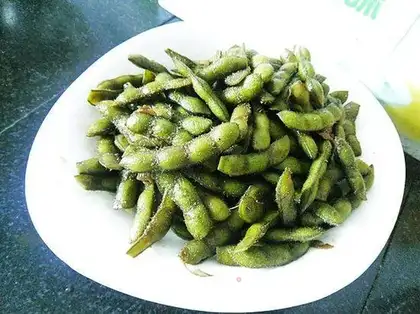 Spiced edamame