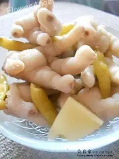 pickled chicken feet