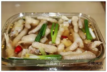 Fragrant rice chicken feet