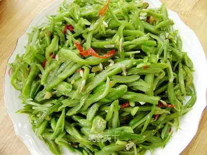 stir-fried shredded beans