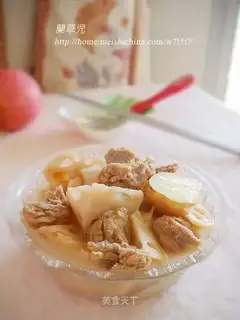 Stewed beef with wild lotus root