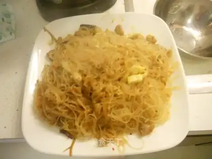 Fried egg vermicelli