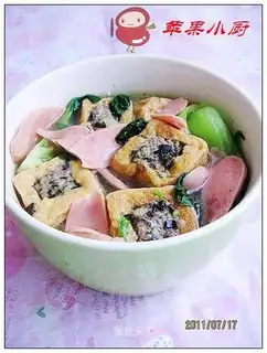 Stewed broth with oil tofu