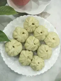 A radish bun