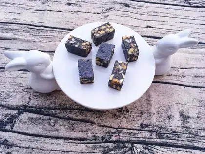 walnut sesame