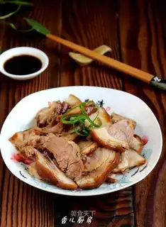 Pork hoof