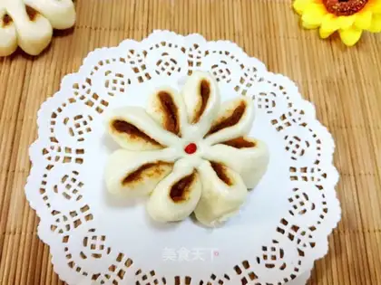 Milk-tree mud plum buns