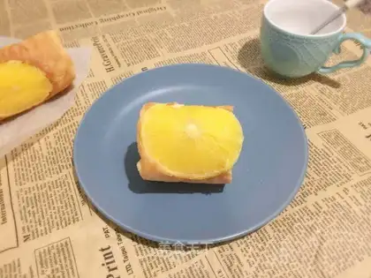 Orange cake roll