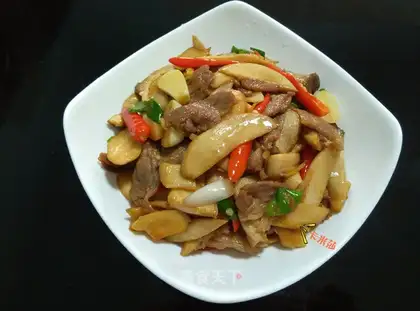 Lamb fried apricot mushrooms
