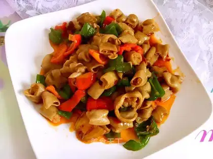 Cream peppers and sausages