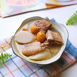 The mountain tablet chestnut stewed pheasant