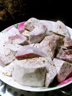 Steamed taro