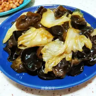 Mock and cabbage