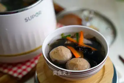 Vealball radish, purple soup