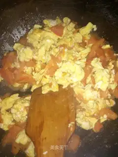 Tomato fried eggs