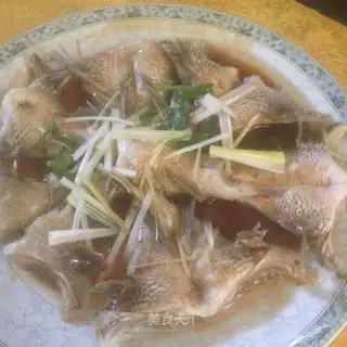 A fish jaw