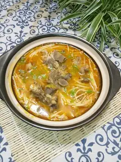 Gold pins, oxbone soup