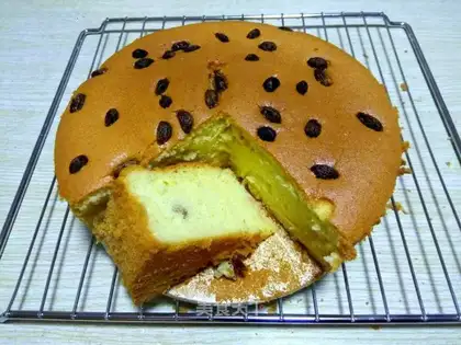 raisin chili cake