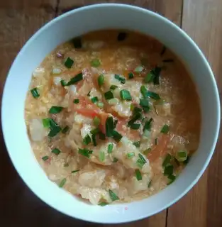 Tomato omelet soup