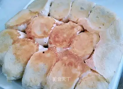 Scrawny ice cream buns