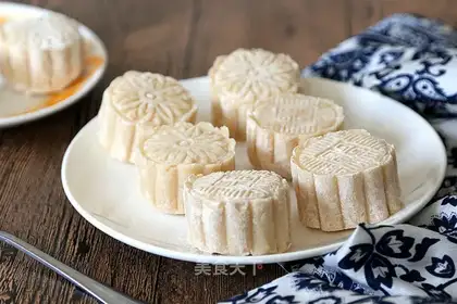 Mountain cake