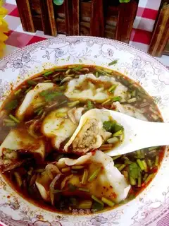 Sour soup dumplings