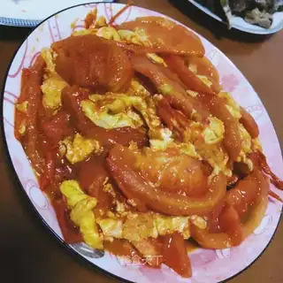 Tomato fried eggs