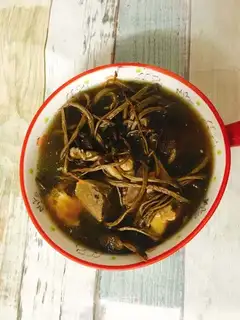 Tea, mushroom, dragon bone soup