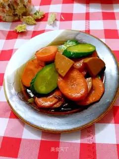 Three pieces of soy sauce